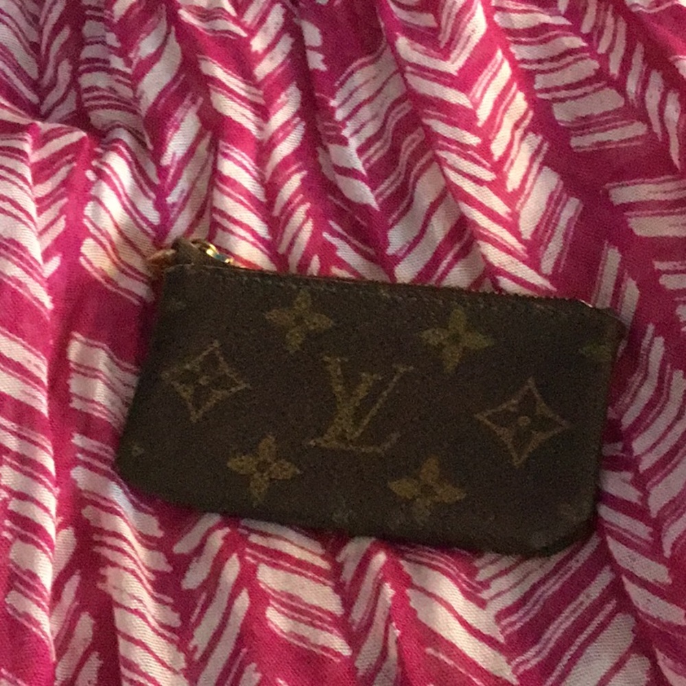 Louis Vuitton 80’s Key Pouch.
